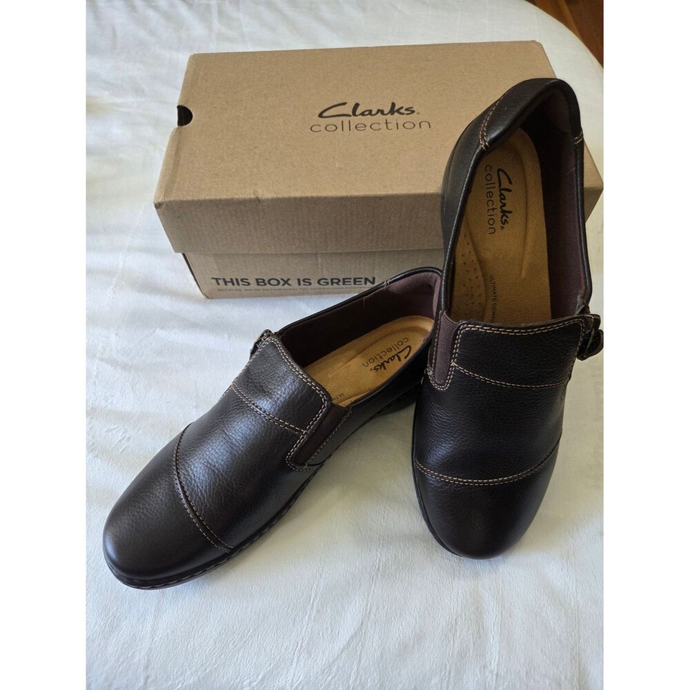 NWT 9 1/2 Clarks Cora Harbor Brown Leather Slip-On Loafers w/ Contrast Stitching